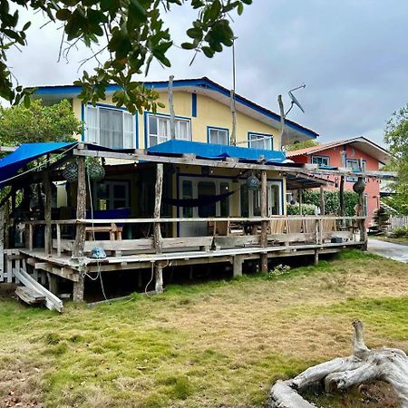 Casa Kubler Bed & Breakfast Puerto Ayora  Ngoại thất bức ảnh