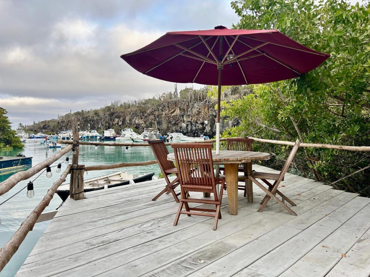 Casa Kubler Bed & Breakfast Puerto Ayora  Ngoại thất bức ảnh